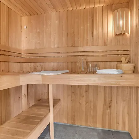 Дом отдыха Awesome In With Sauna Блаванн