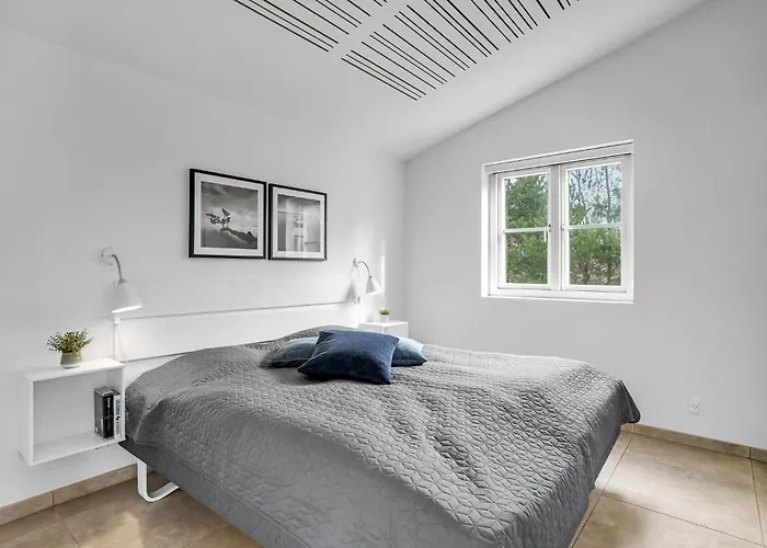 Semesterbostad Awesome In With Sauna