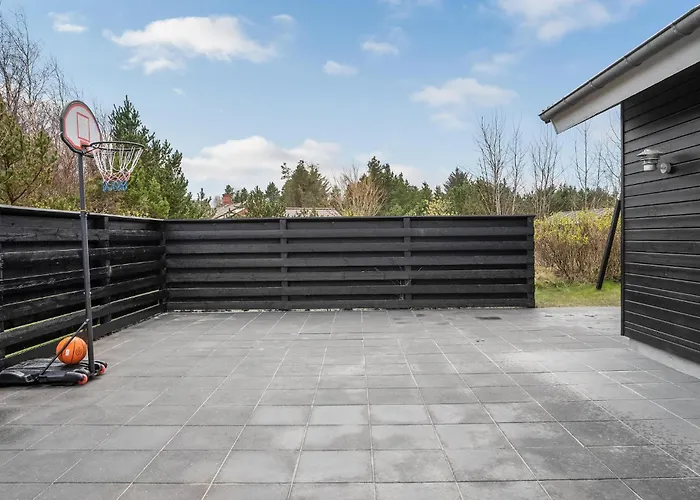 Semesterbostad Awesome In With Sauna